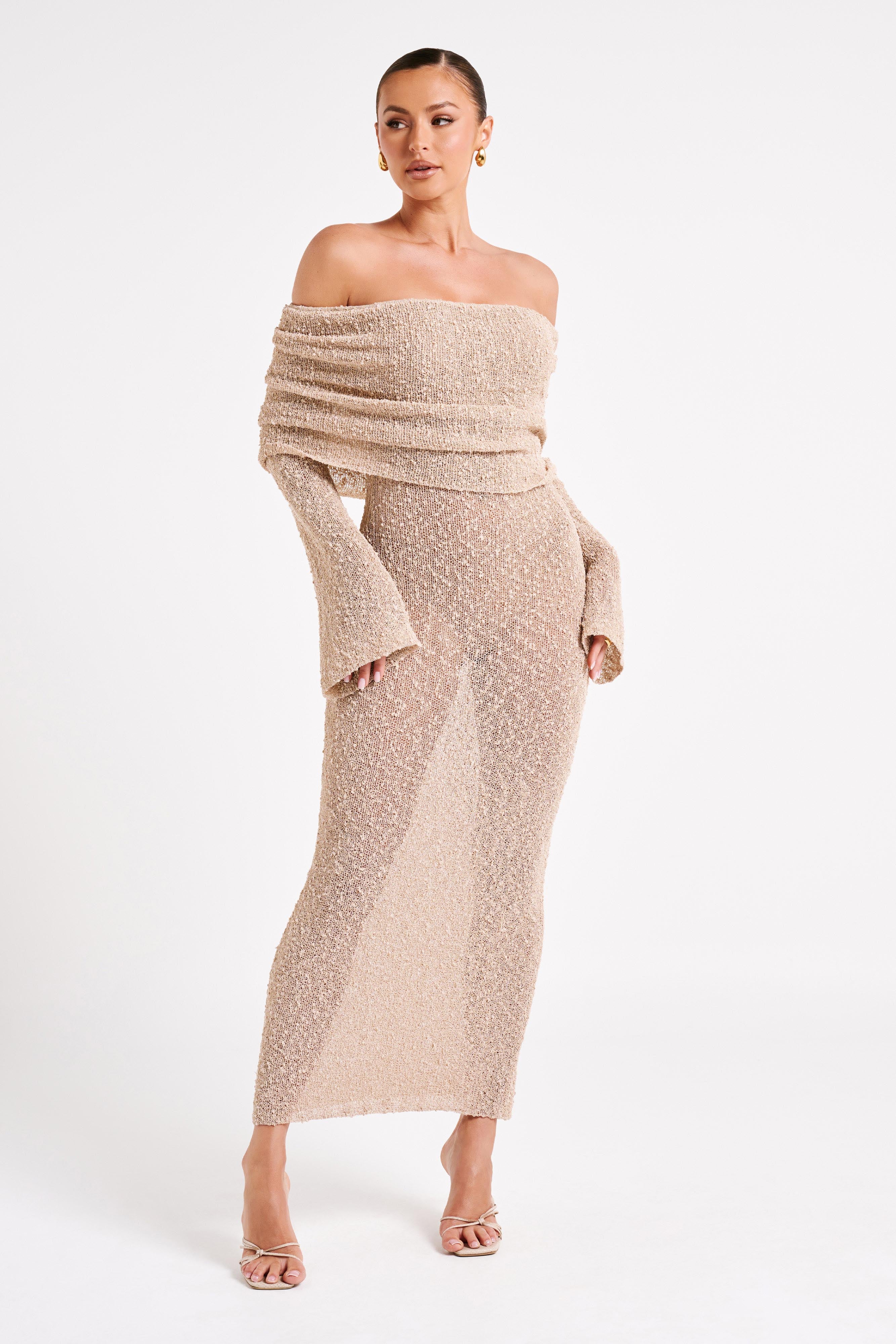 MELISSA | OFF-SHOULDER BOUCLÉ MAXIKJOLE
