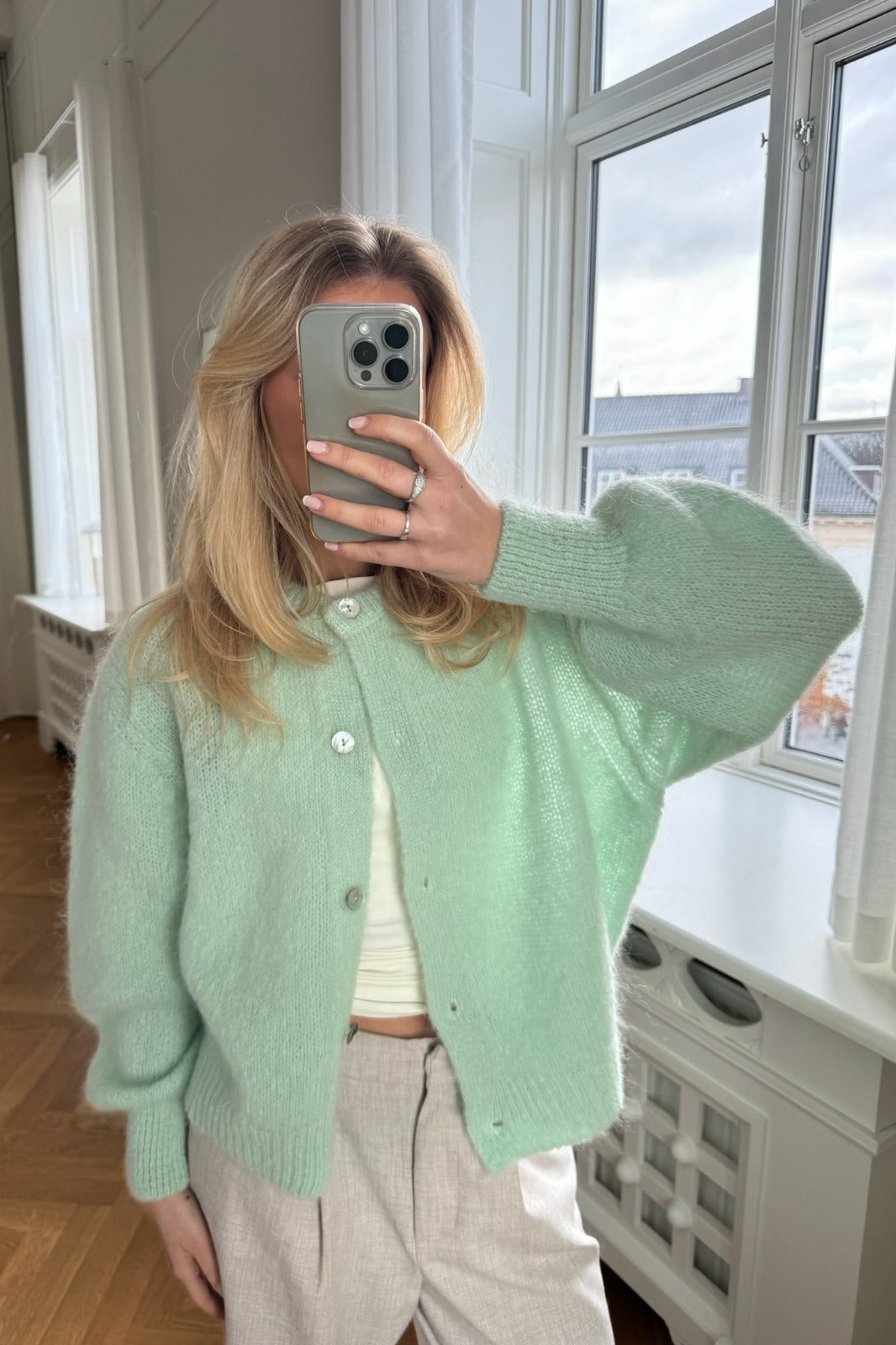 EMMA | LUKSURIØS & TIDLØS CARDIGAN