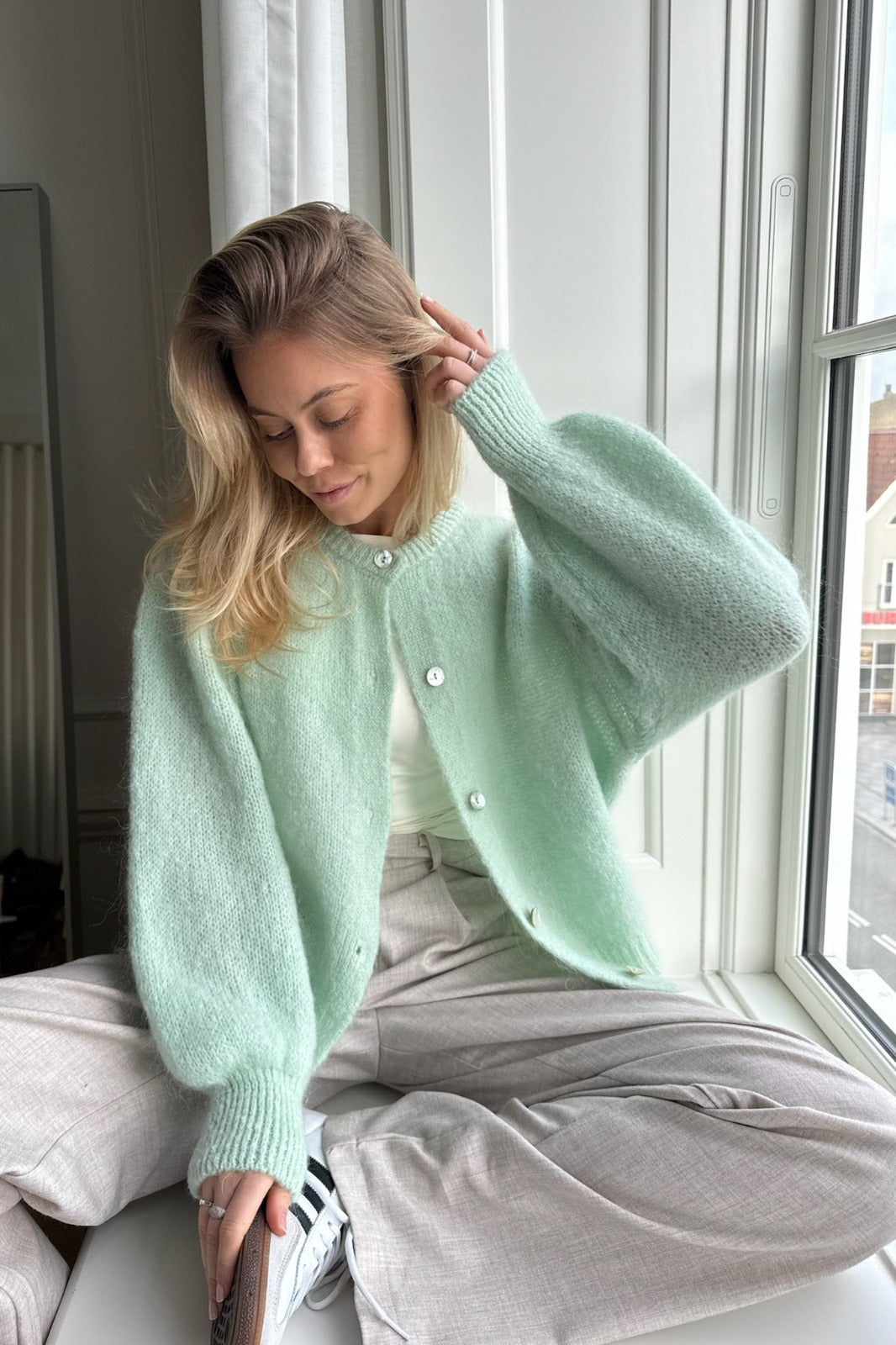 EMMA | LUKSURIØS & TIDLØS CARDIGAN