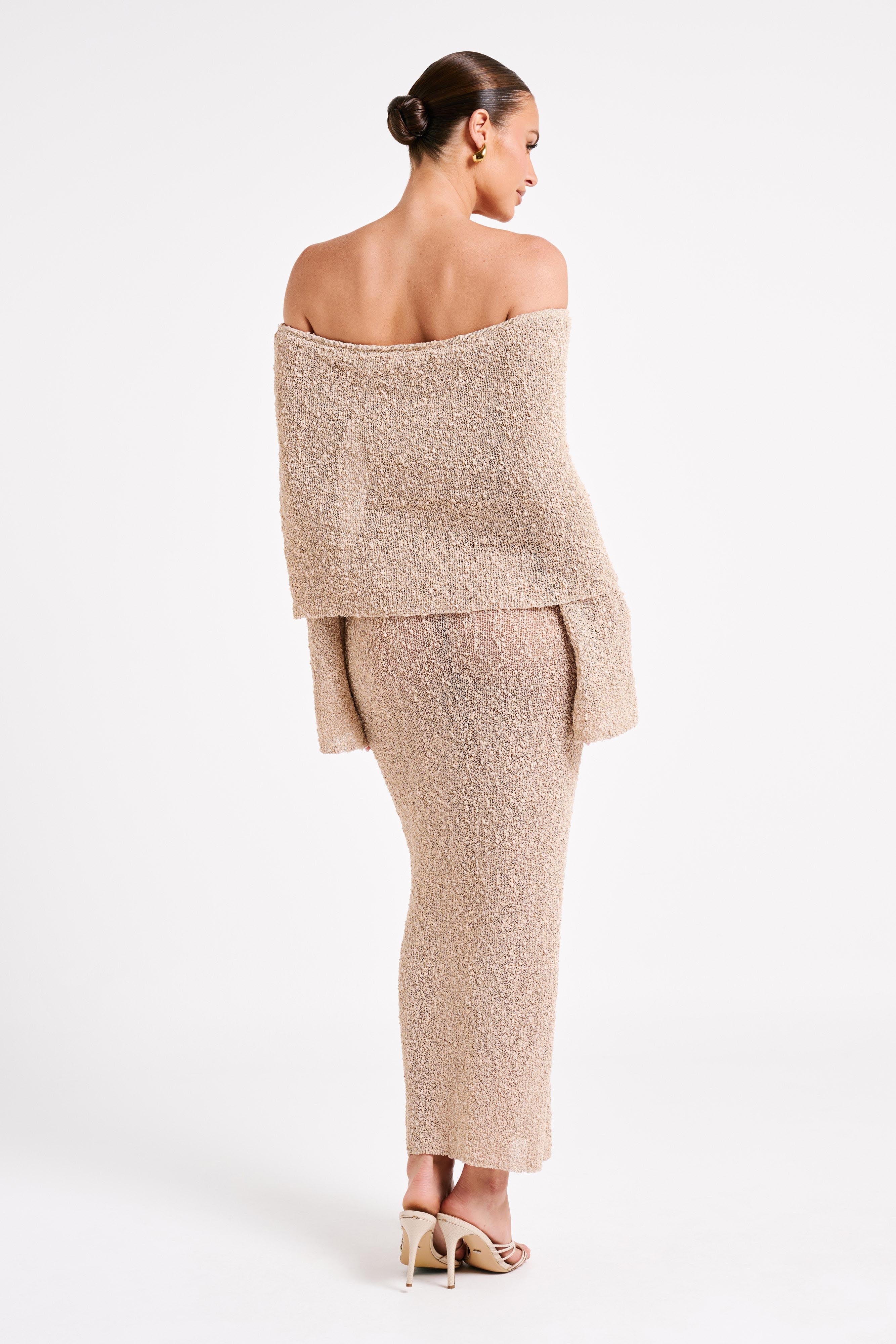MELISSA | OFF-SHOULDER BOUCLÉ MAXIKJOLE