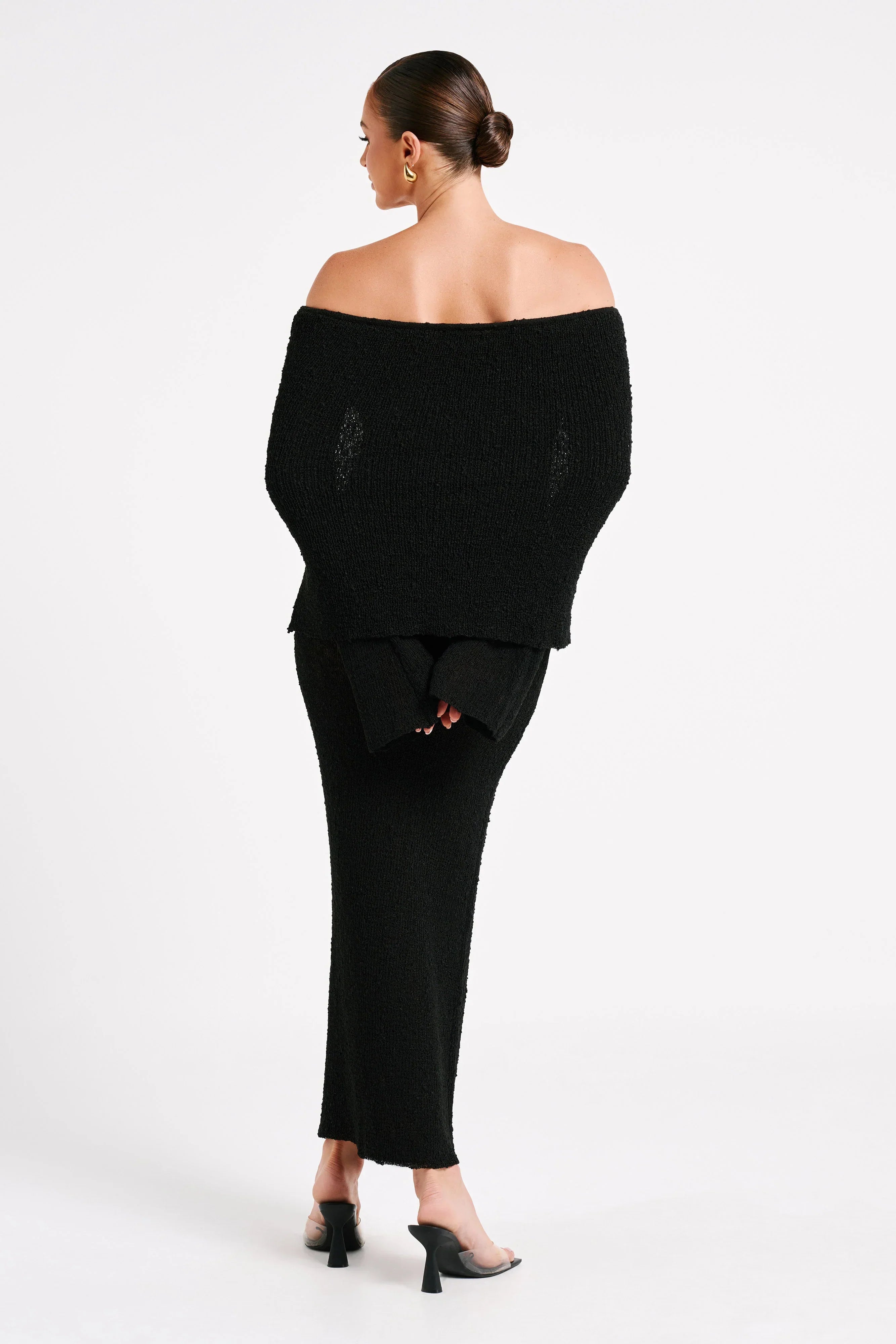 MELISSA | OFF-SHOULDER BOUCLÉ MAXIKJOLE