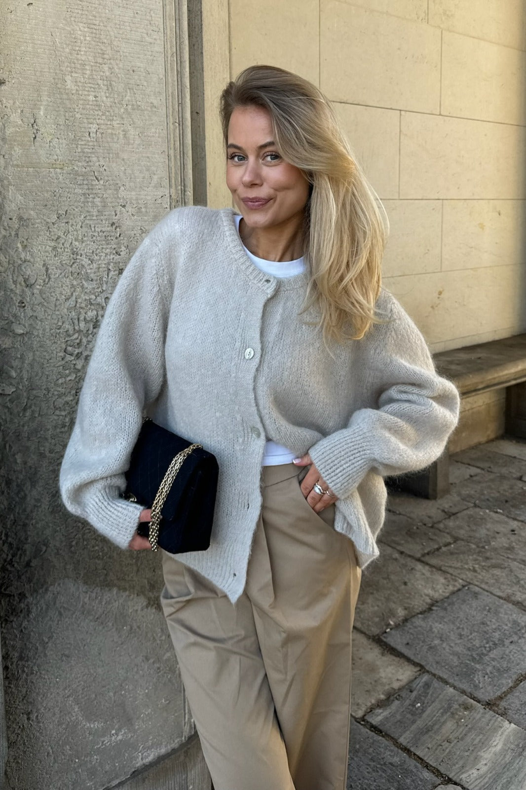 EMMA | LUKSURIØS & TIDLØS CARDIGAN